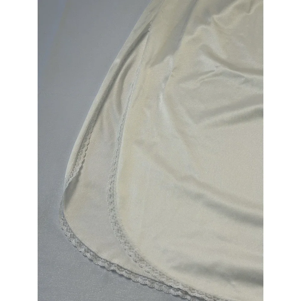 VTG Vanity‎ Fair Cream Silky Half Slip 2XL Lace Lingerie Classic  Romantic